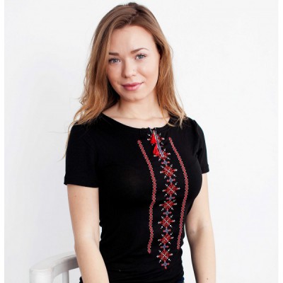 Embroidered t-shirt "Ornament New Red"